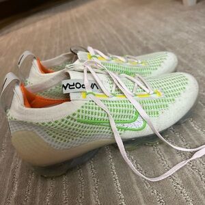 Nike Women's Vapormax Shoes size 8